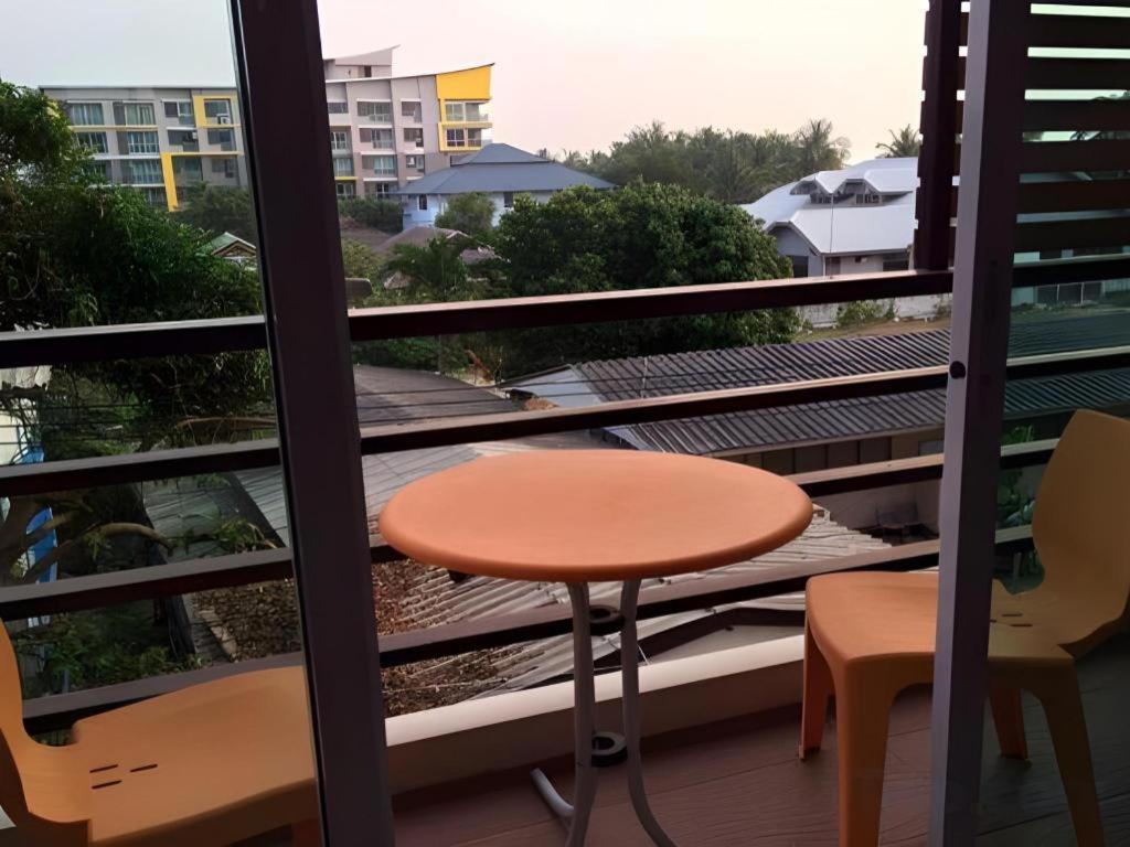 Tontalay Hotel Bang Saen Luaran gambar